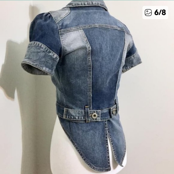 Guess , cropped jean jacket with removable tail very unique - Picture 6 of 9